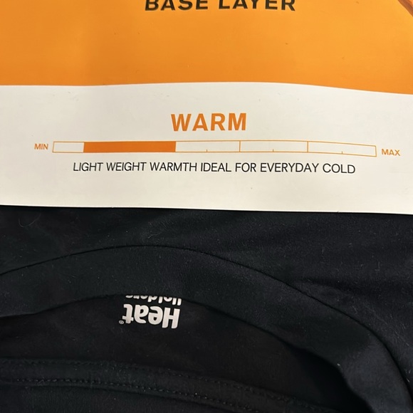 NWT Heat Holders top - Picture 4 of 9